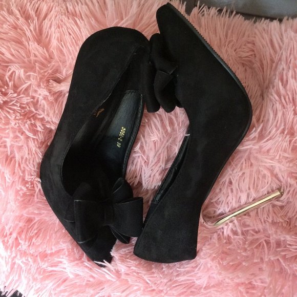 Black Bow Fashion 4 Inch Stileto Pumps - Picture 9 of 9
